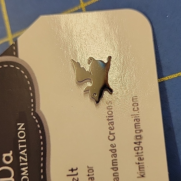 Flying Pig Piggy Silver Tone Earrings - Picture 2 of 2